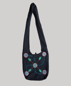 Women's garments flower embroidery side bag