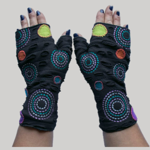 Hand stitched polka dots women's glove