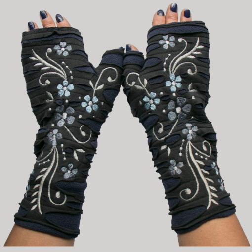 Women's gloves with vine flower embroidery
