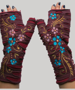 Women's gloves with vine flower embroidery