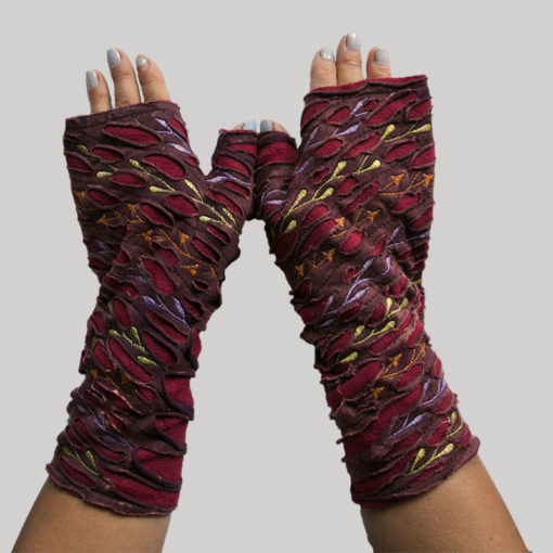 Women's glove with embroidery branch