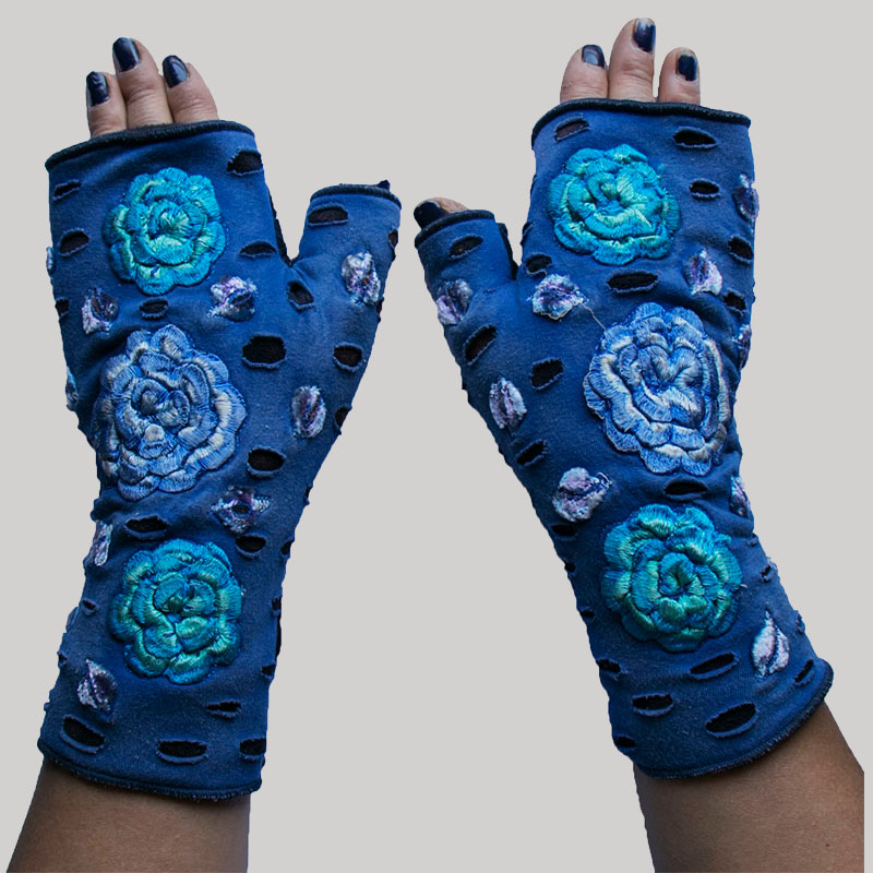 Women's gloves with velvet buds & flower embroidery - Garments Nepal