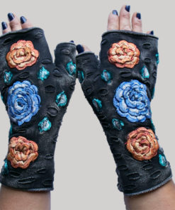 Women's gloves with velvet buds & flower embroidery