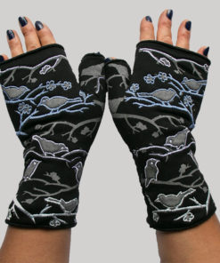 Gloves polar fleece with printed birds & tree out lining embroidery
