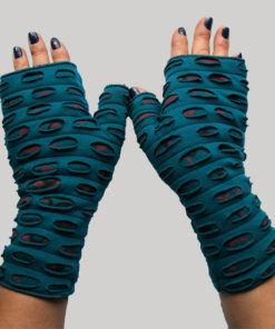Women's gloves with tie dye and razor cut